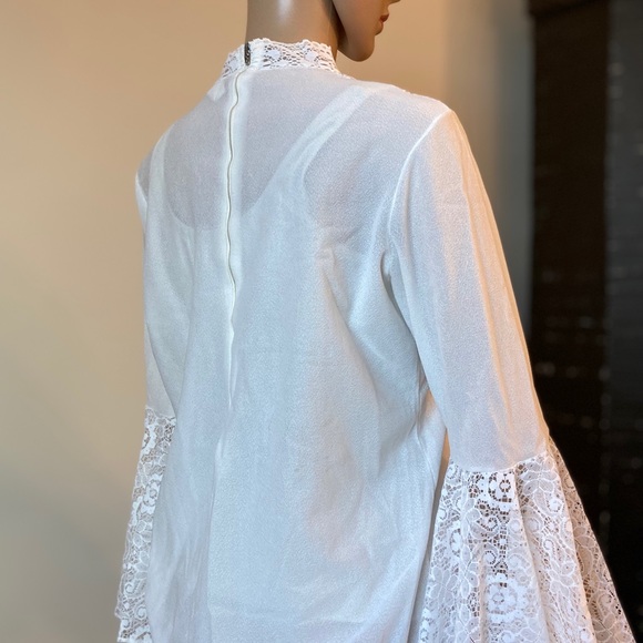 💄💄PLUS SIZE LACE TOP💄💄 - Picture 2 of 10